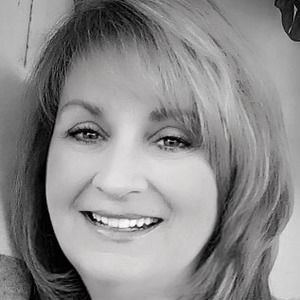 Meet your Posher, Dena